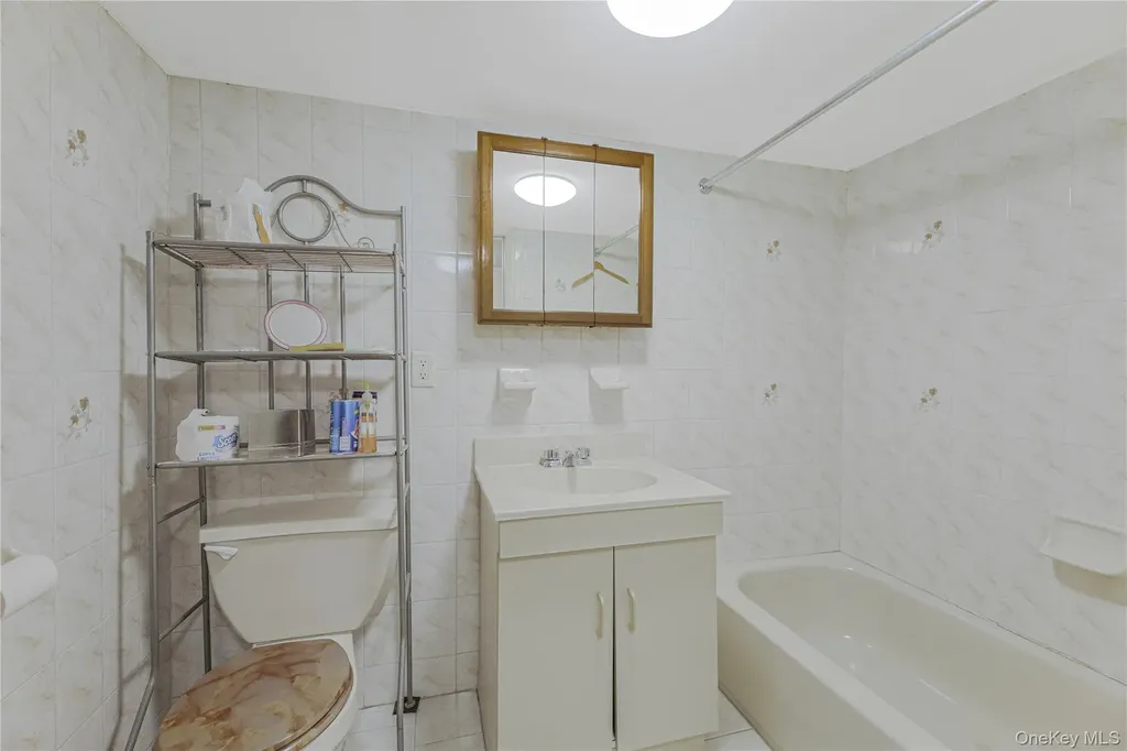 337 E 35th Street Brooklyn NY 11203
