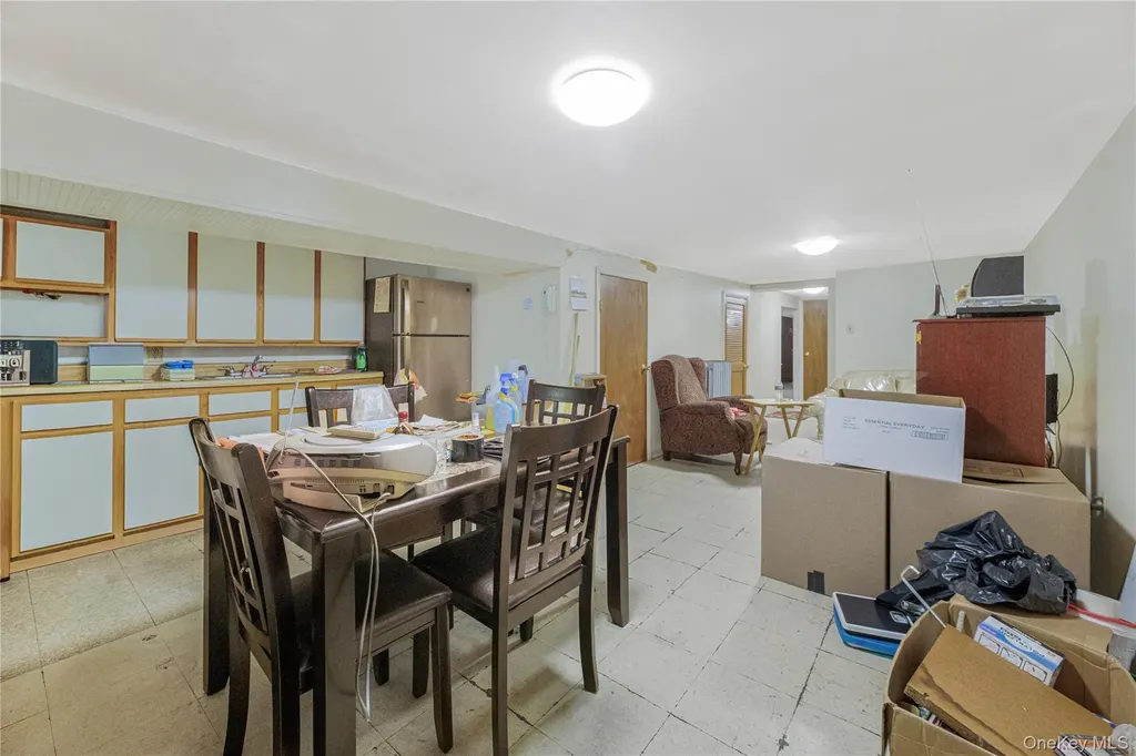 337 E 35th Street Brooklyn NY 11203