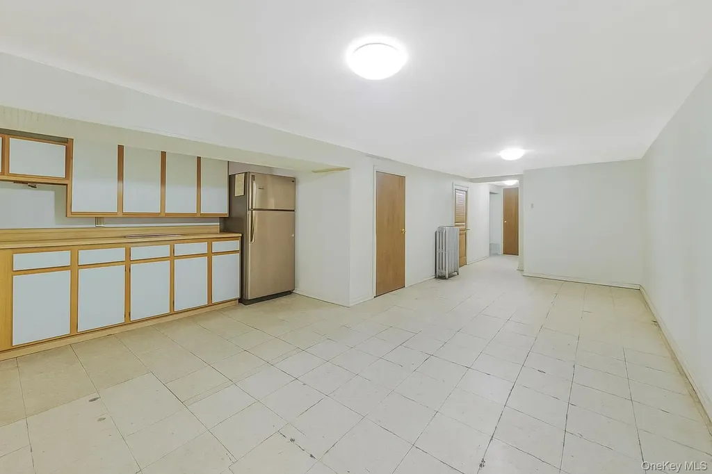 337 E 35th Street Brooklyn NY 11203