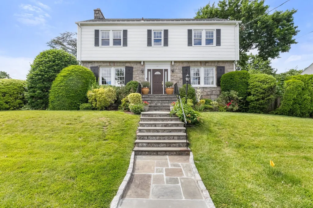 22 Foothill Road Bronxville NY 10708
