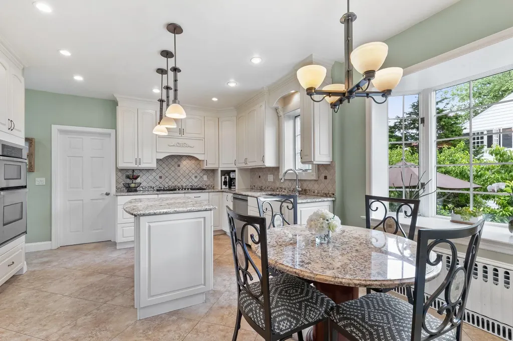 22 Foothill Road Bronxville NY 10708