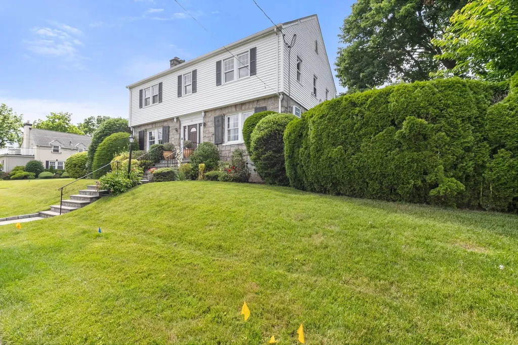 22 Foothill Road Bronxville NY 10708