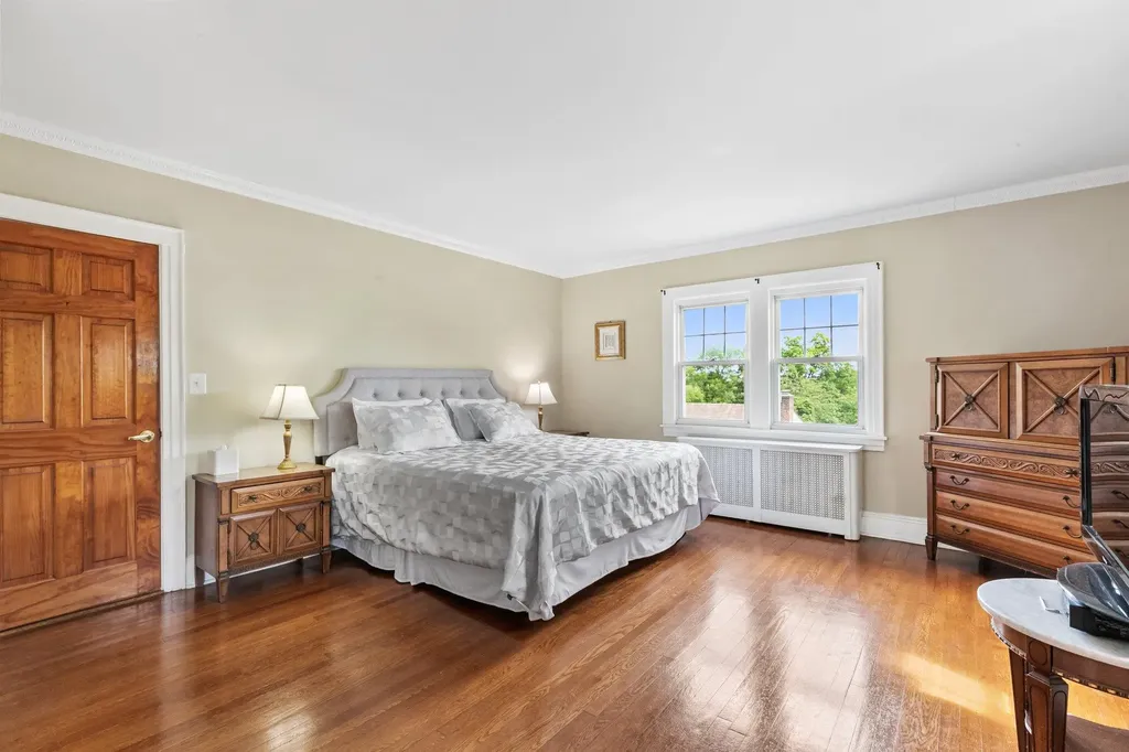 22 Foothill Road Bronxville NY 10708
