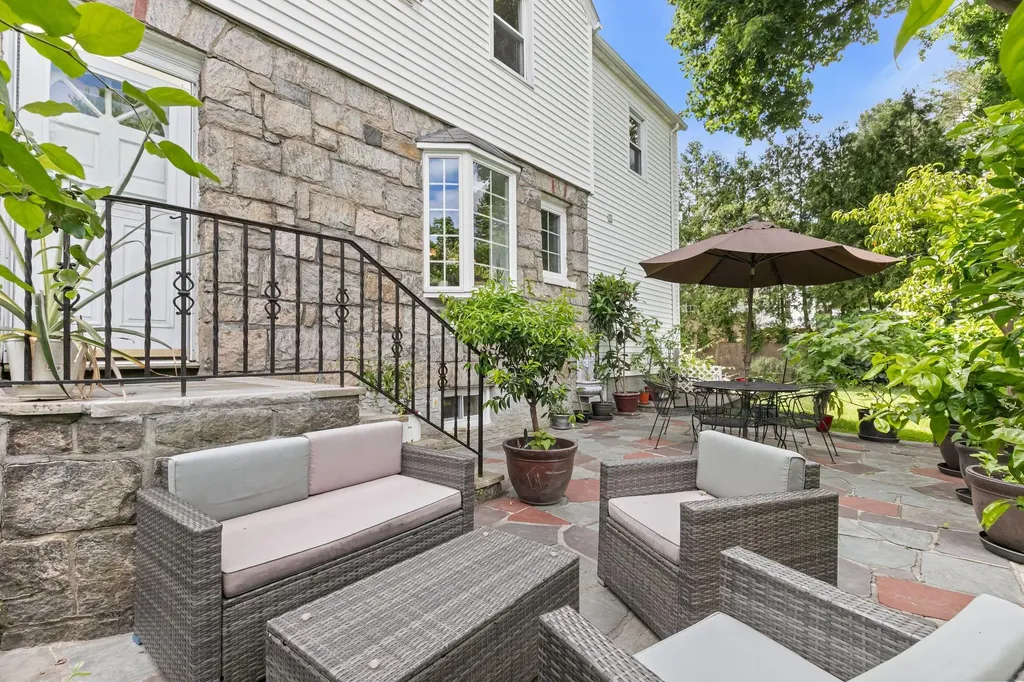 22 Foothill Road Bronxville NY 10708