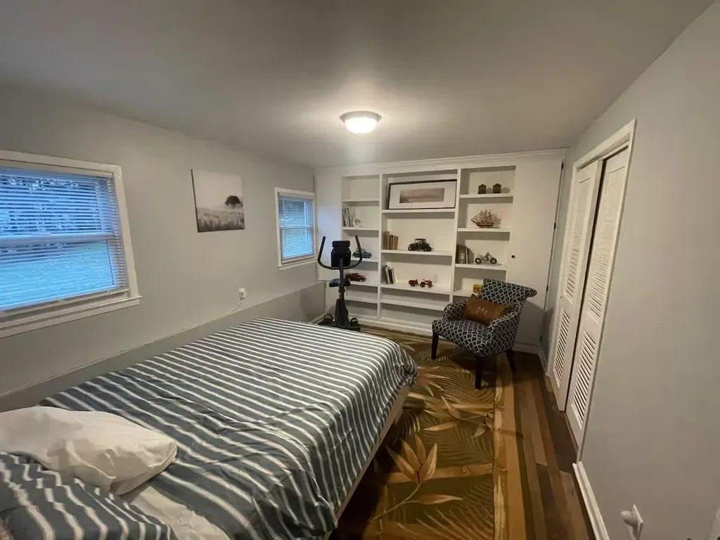 8 Martin Circle Warwick NY 10990