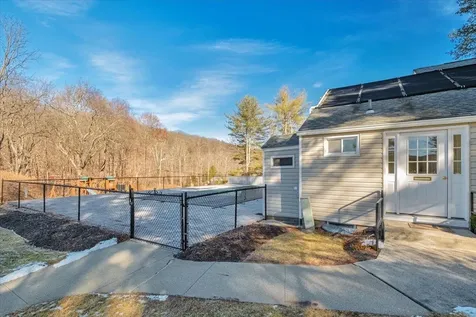 1002 Holly Stream Court Brewster NY 10509