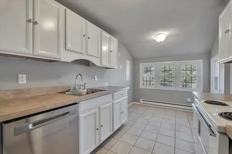 1002 Holly Stream Court Brewster NY 10509