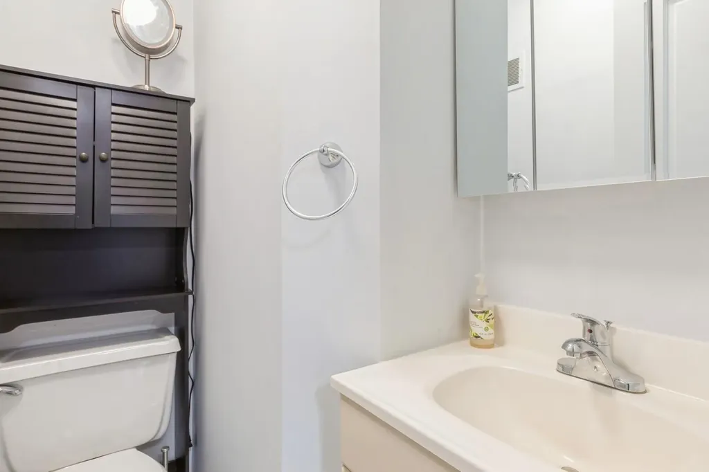 322 E Penn Street Long Beach NY 11561