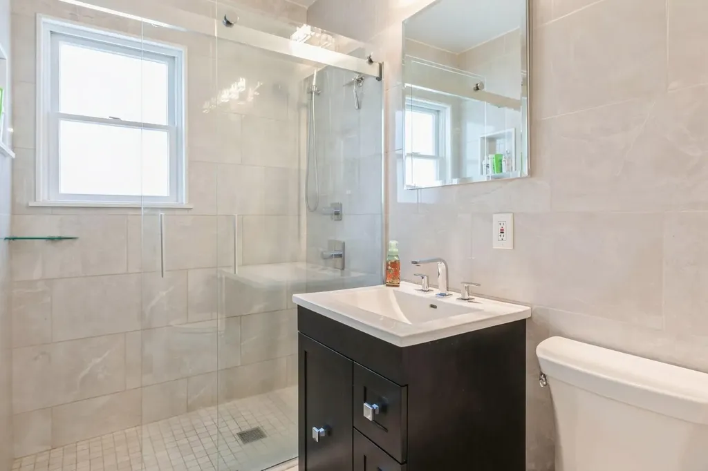 322 E Penn Street Long Beach NY 11561