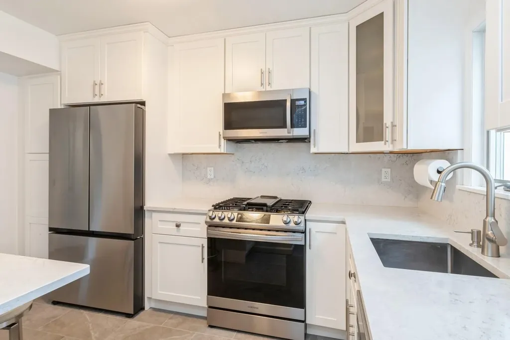 322 E Penn Street Long Beach NY 11561