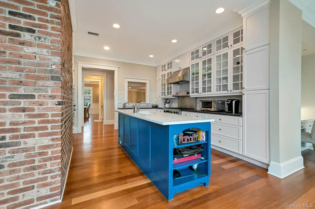 580 Lloyds Lane Mattituck NY 11952