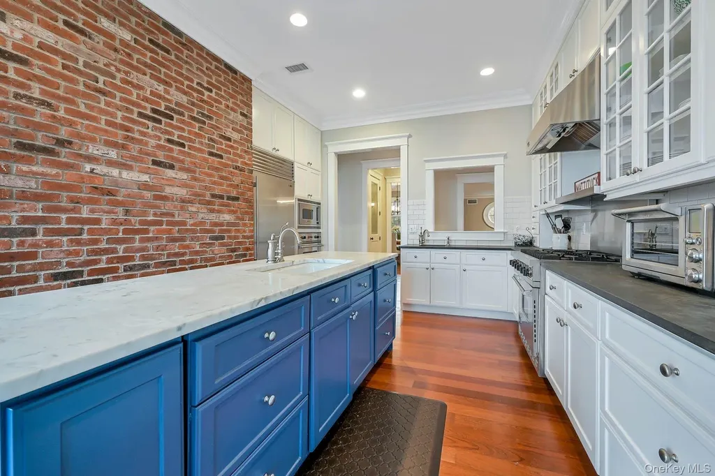580 Lloyds Lane Mattituck NY 11952