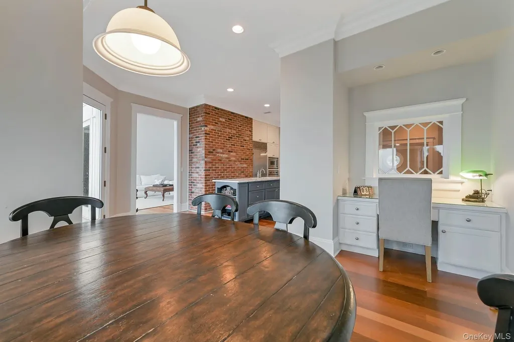 580 Lloyds Lane Mattituck NY 11952