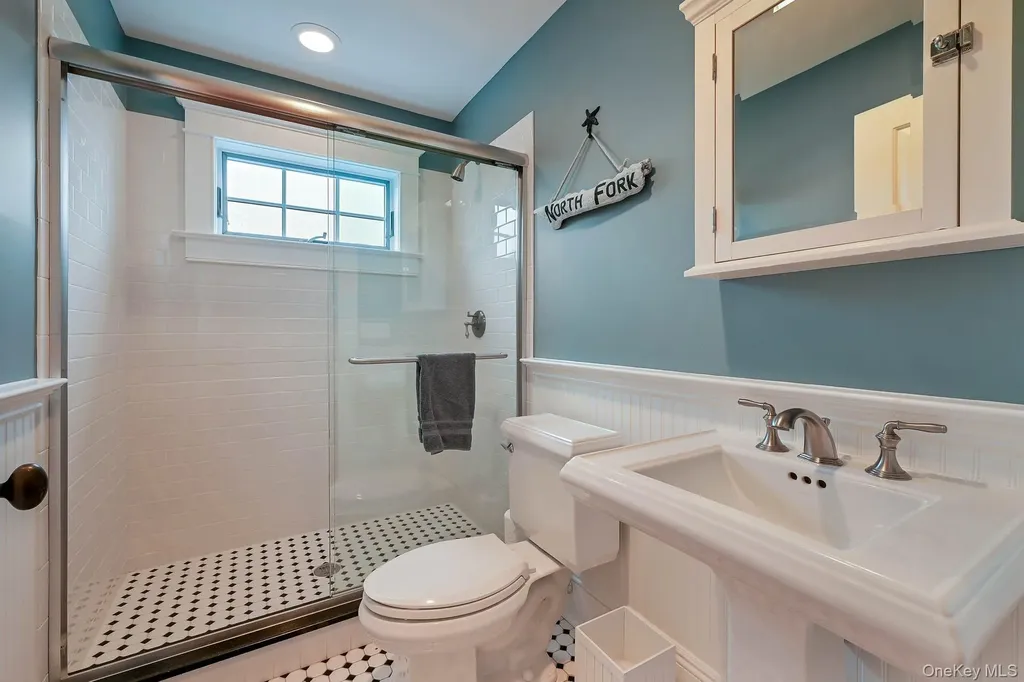580 Lloyds Lane Mattituck NY 11952