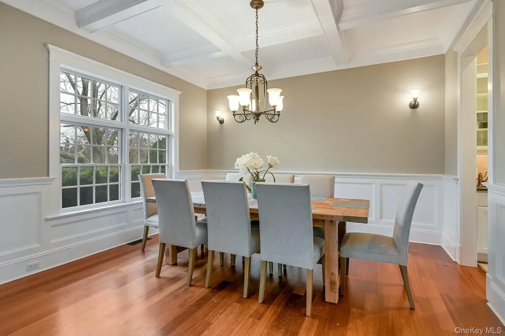 580 Lloyds Lane Mattituck NY 11952