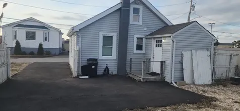 866 South Bay Street Lindenhurst NY 11757