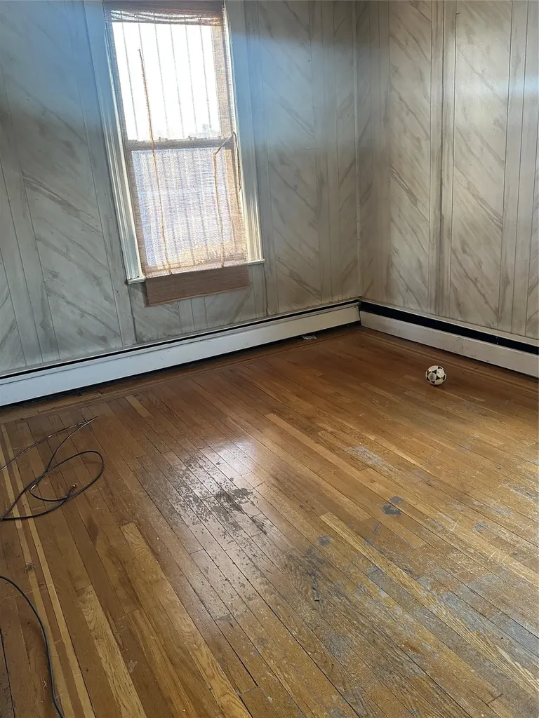 1867 Williamsbridge Road Bronx NY 10461