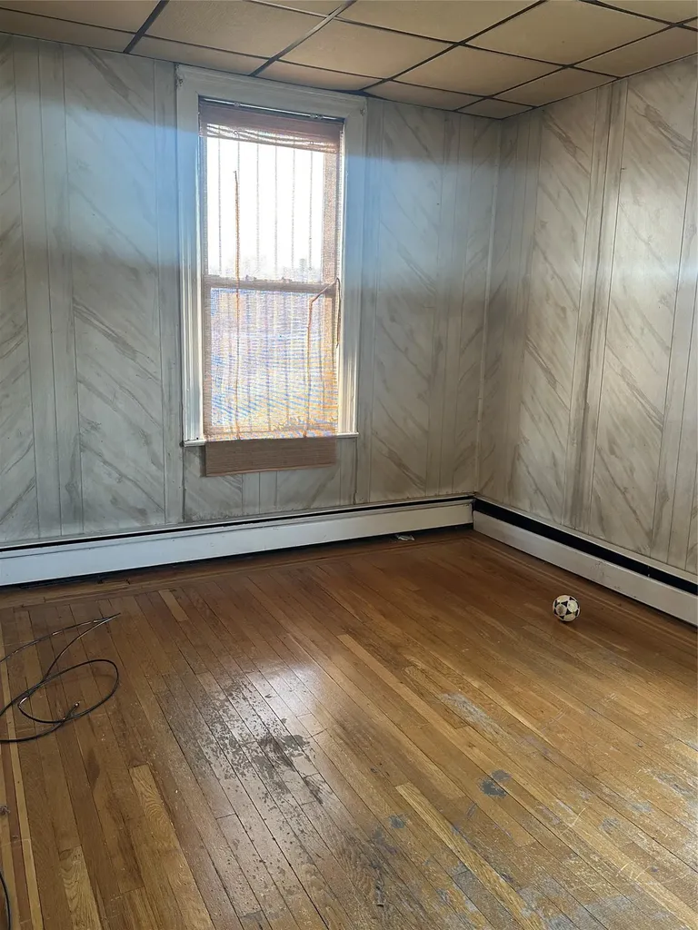 1867 Williamsbridge Road Bronx NY 10461