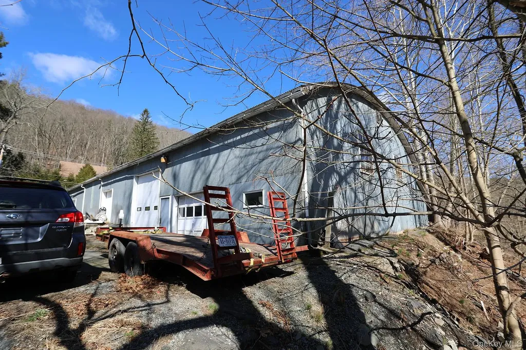 4587 State Route 17b Callicoon NY 12723