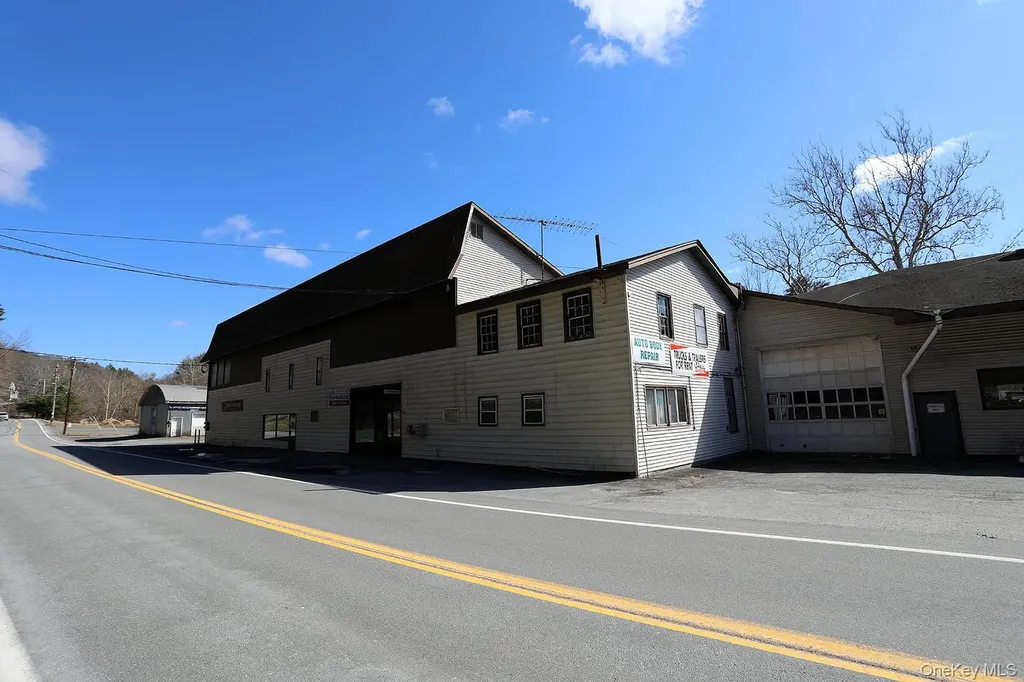 4587 State Route 17b Callicoon NY 12723