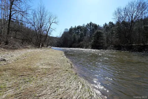 4587 State Route 17b Callicoon NY 12723