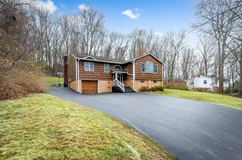 28 Arden Drive Amawalk NY 10501