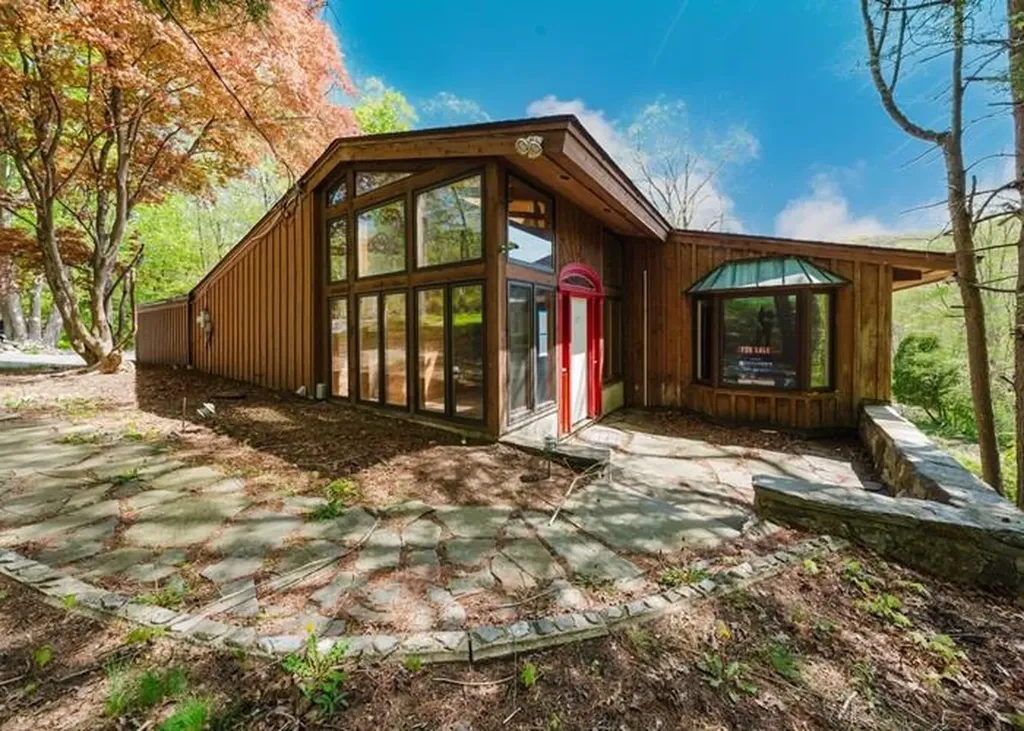 309 Salem Road Pound Ridge NY 10576