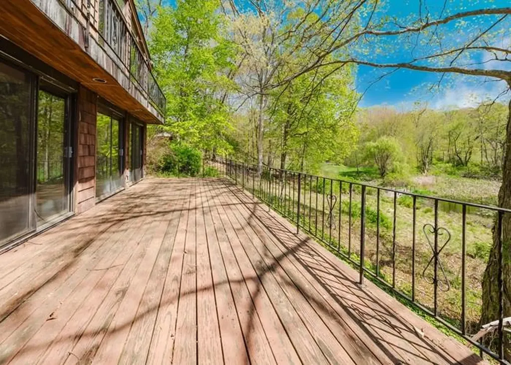 309 Salem Road Pound Ridge NY 10576