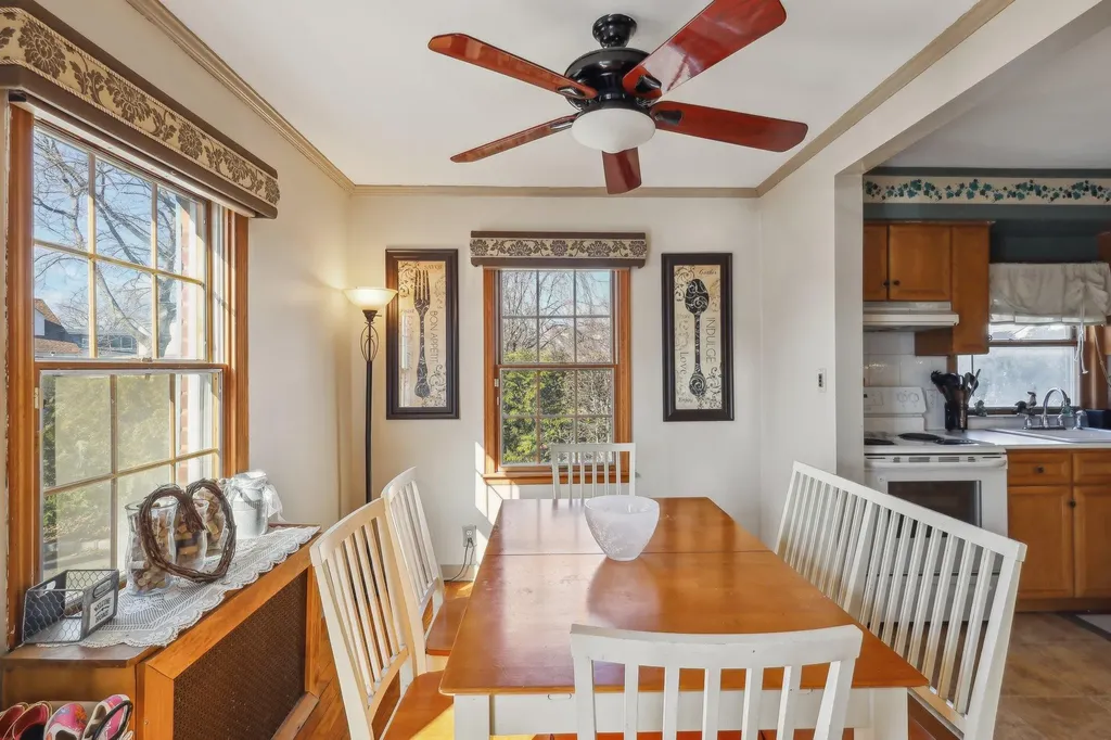 34 Yale Boulevard New Hyde Park NY 11040