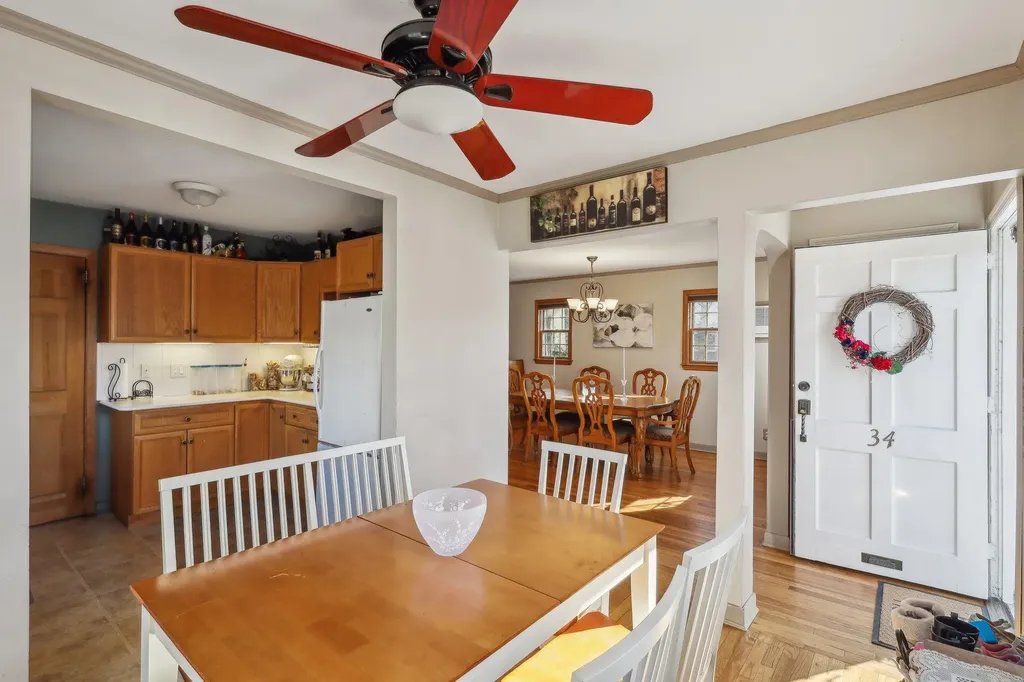 34 Yale Boulevard New Hyde Park NY 11040