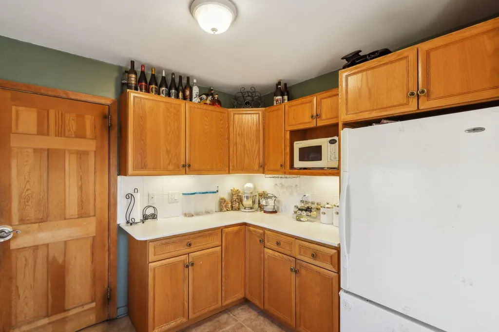 34 Yale Boulevard New Hyde Park NY 11040