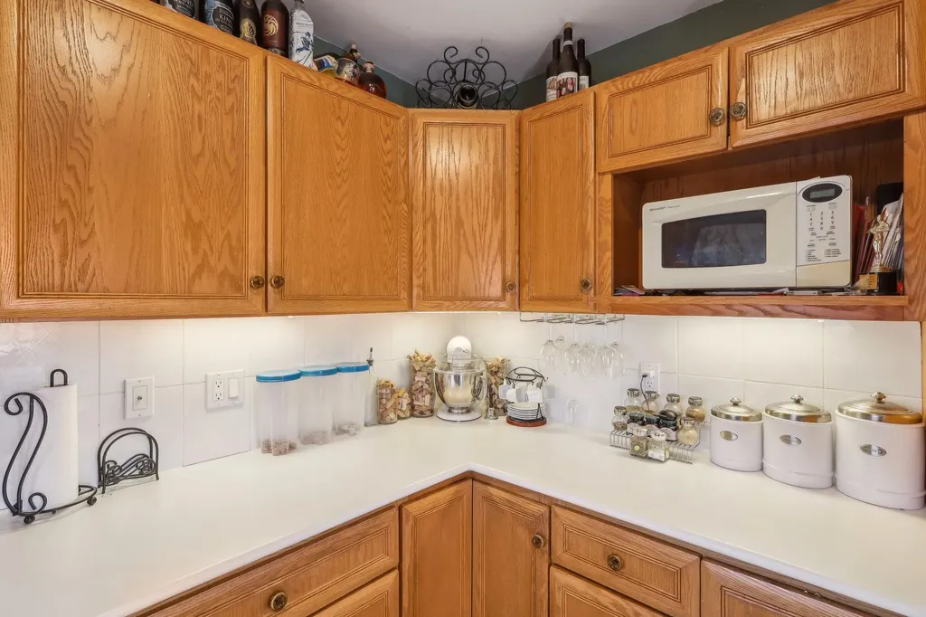 34 Yale Boulevard New Hyde Park NY 11040