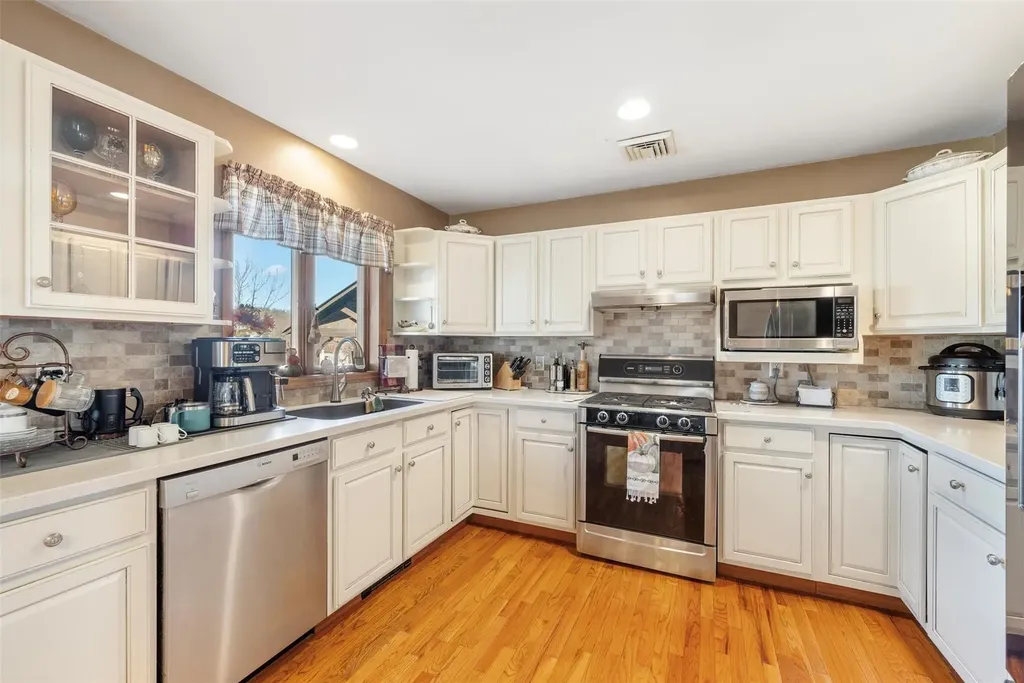 959 S Plank Road Slate Hill NY 10973