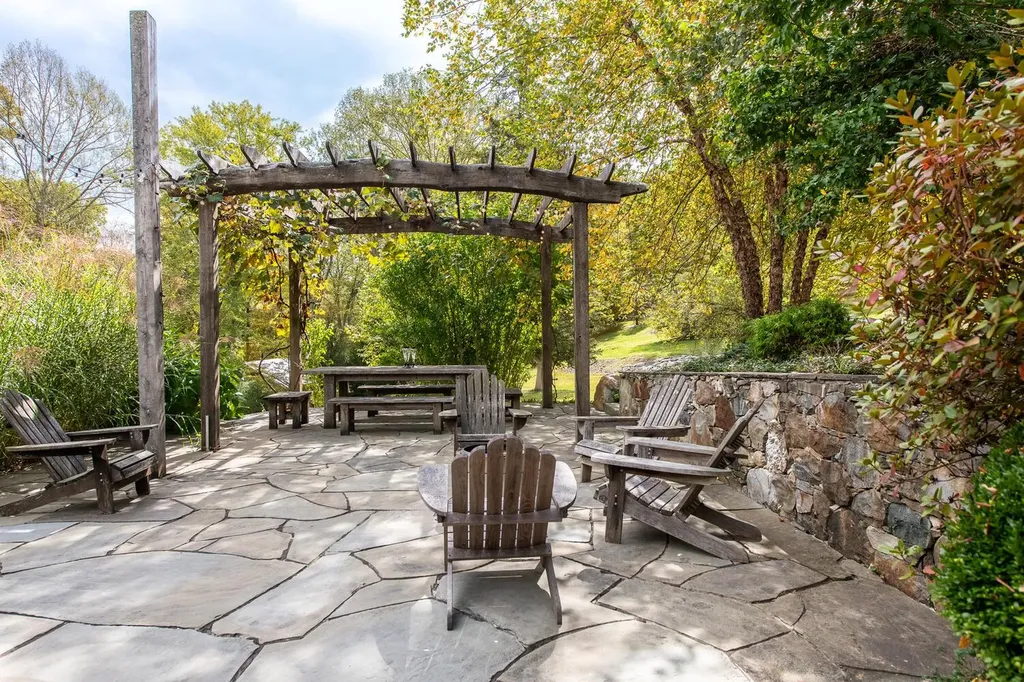 155 Barmore Road Lagrangeville NY 12540