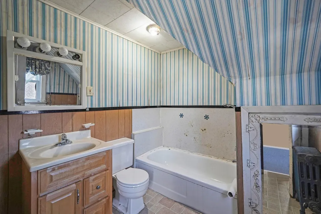1027 West Street Riverhead NY 11901