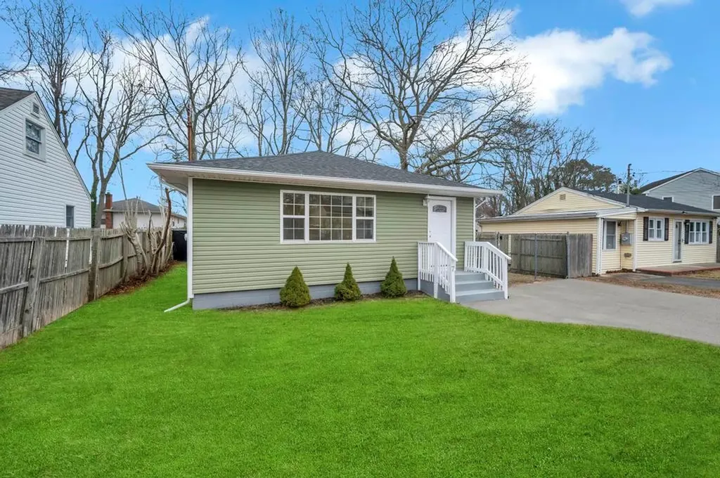7 Birchwood Drive Shirley NY 11967