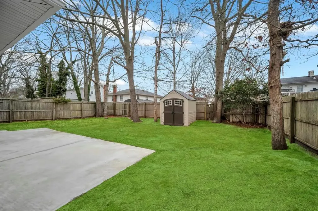 7 Birchwood Drive Shirley NY 11967