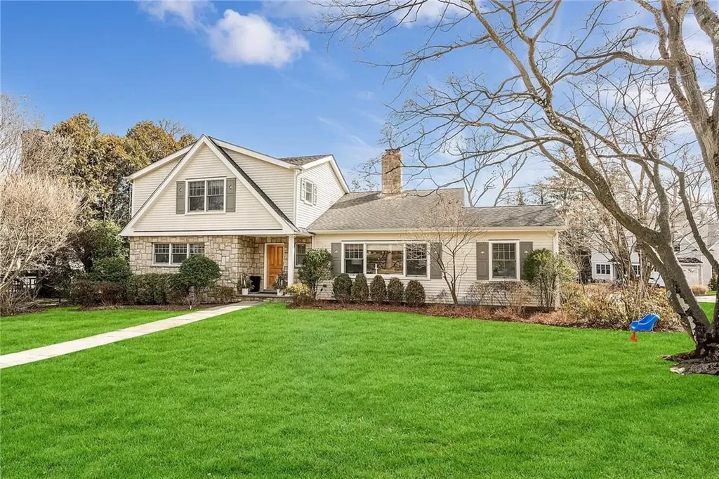 53 Highfield Road Harrison NY 10528