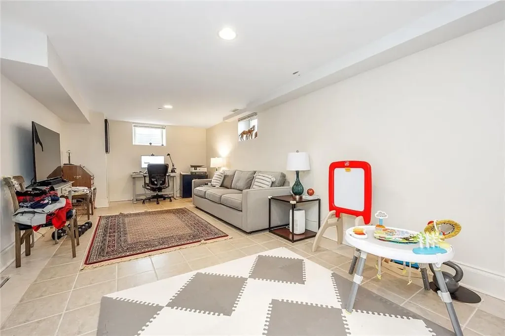 53 Highfield Road Harrison NY 10528