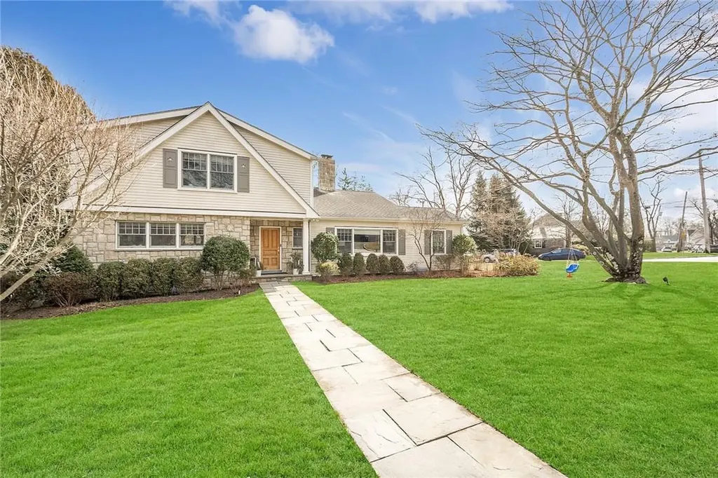 53 Highfield Road Harrison NY 10528