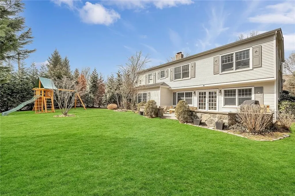 53 Highfield Road Harrison NY 10528