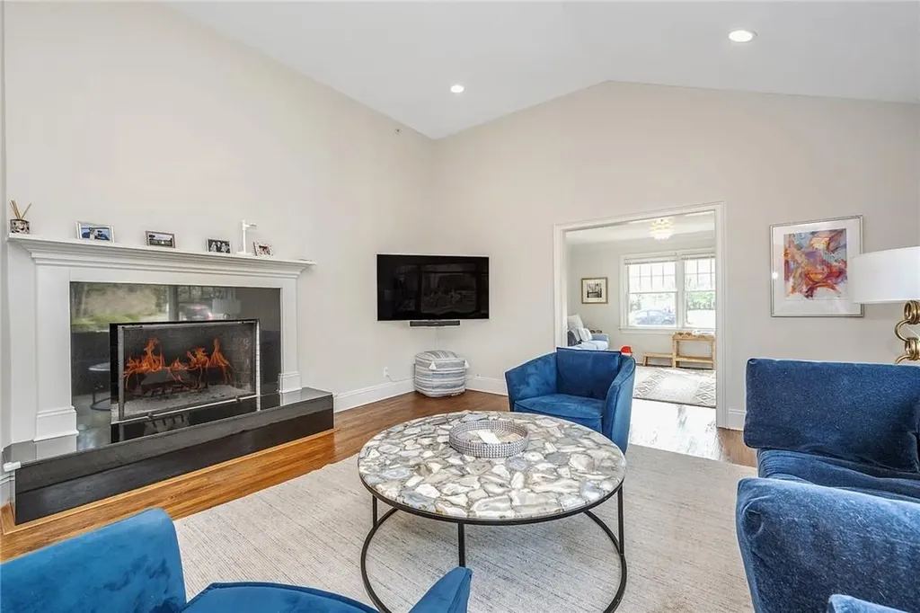 53 Highfield Road Harrison NY 10528