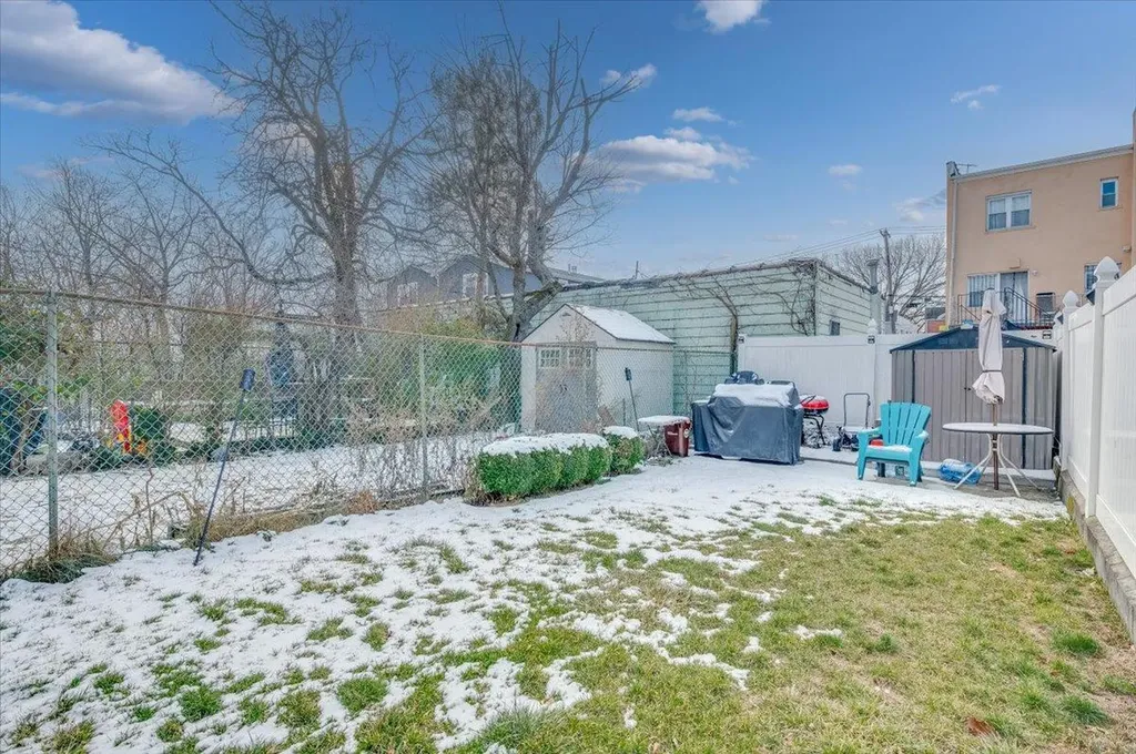 1158 E 224th Street Bronx NY 10466