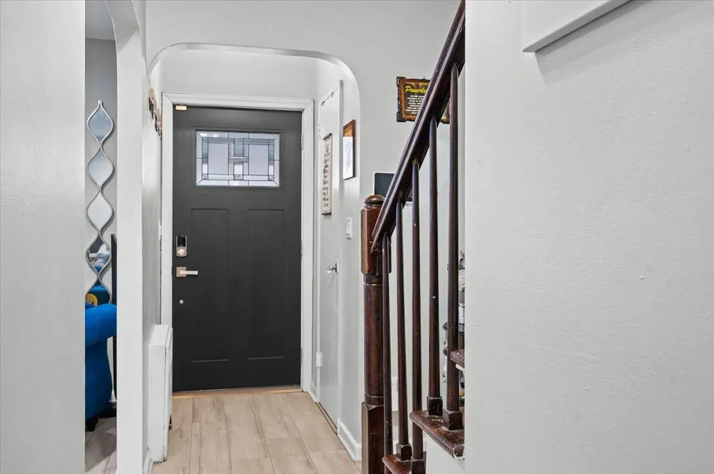 1158 E 224th Street Bronx NY 10466