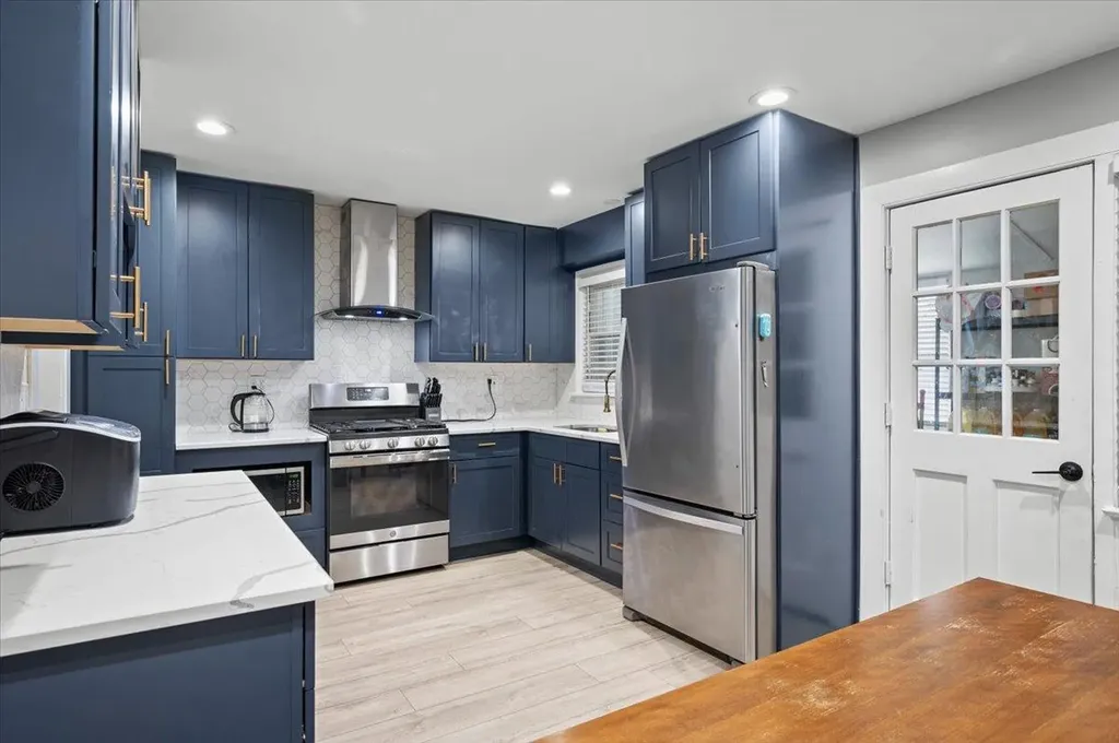 1158 E 224th Street Bronx NY 10466