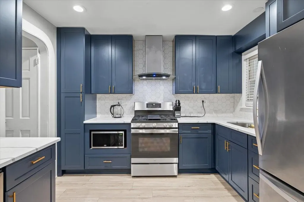 1158 E 224th Street Bronx NY 10466