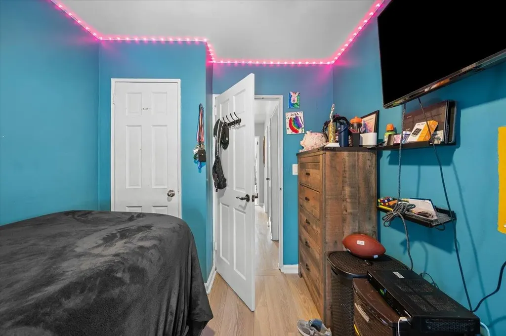 1158 E 224th Street Bronx NY 10466