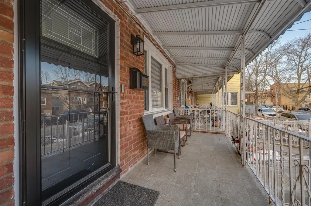 1158 E 224th Street Bronx NY 10466