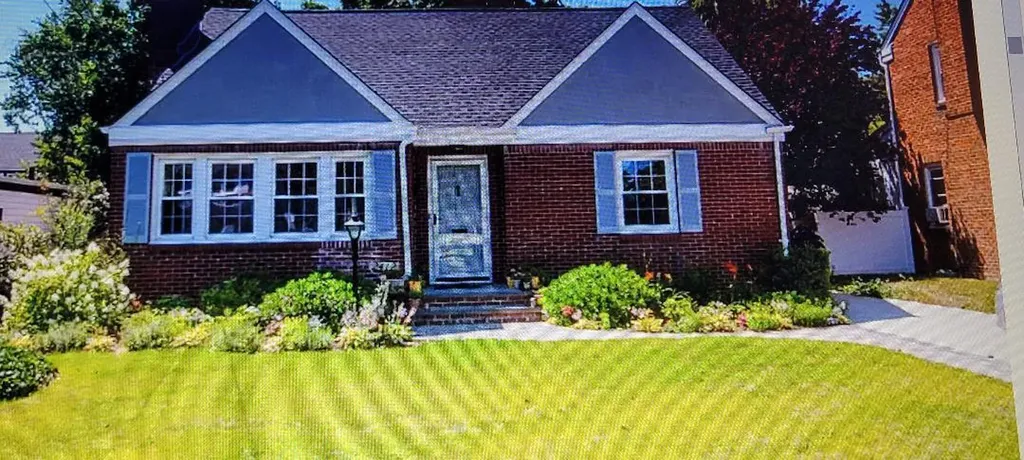 2412 Central Avenue Baldwin NY 11510