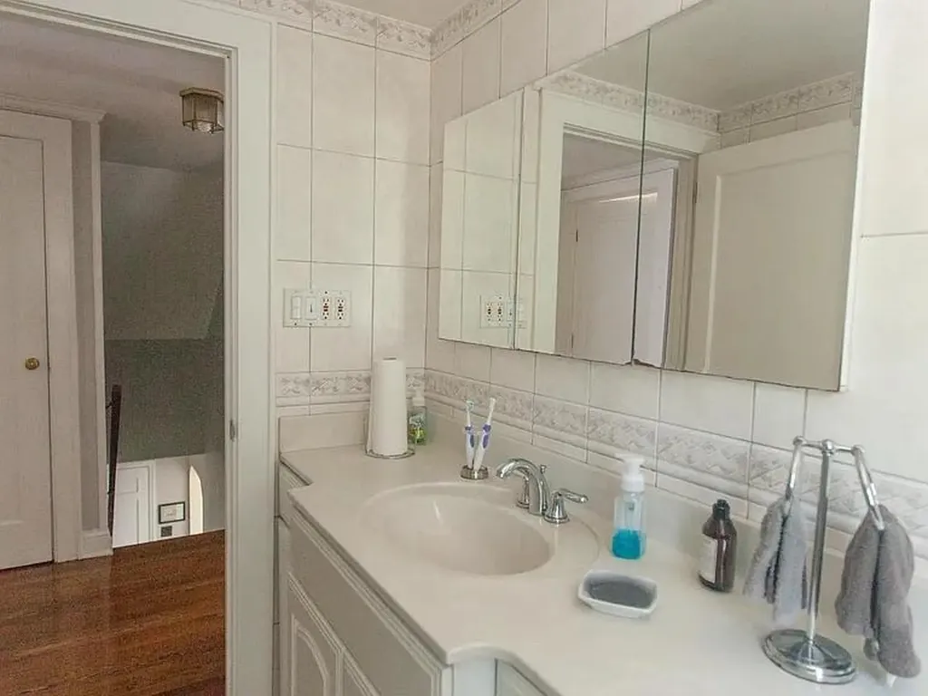 2412 Central Avenue Baldwin NY 11510